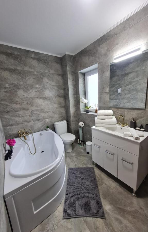 Holiday House Rasnov Экстерьер фото